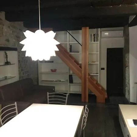 Casa Del Pozzo Di San Bernardino كومو